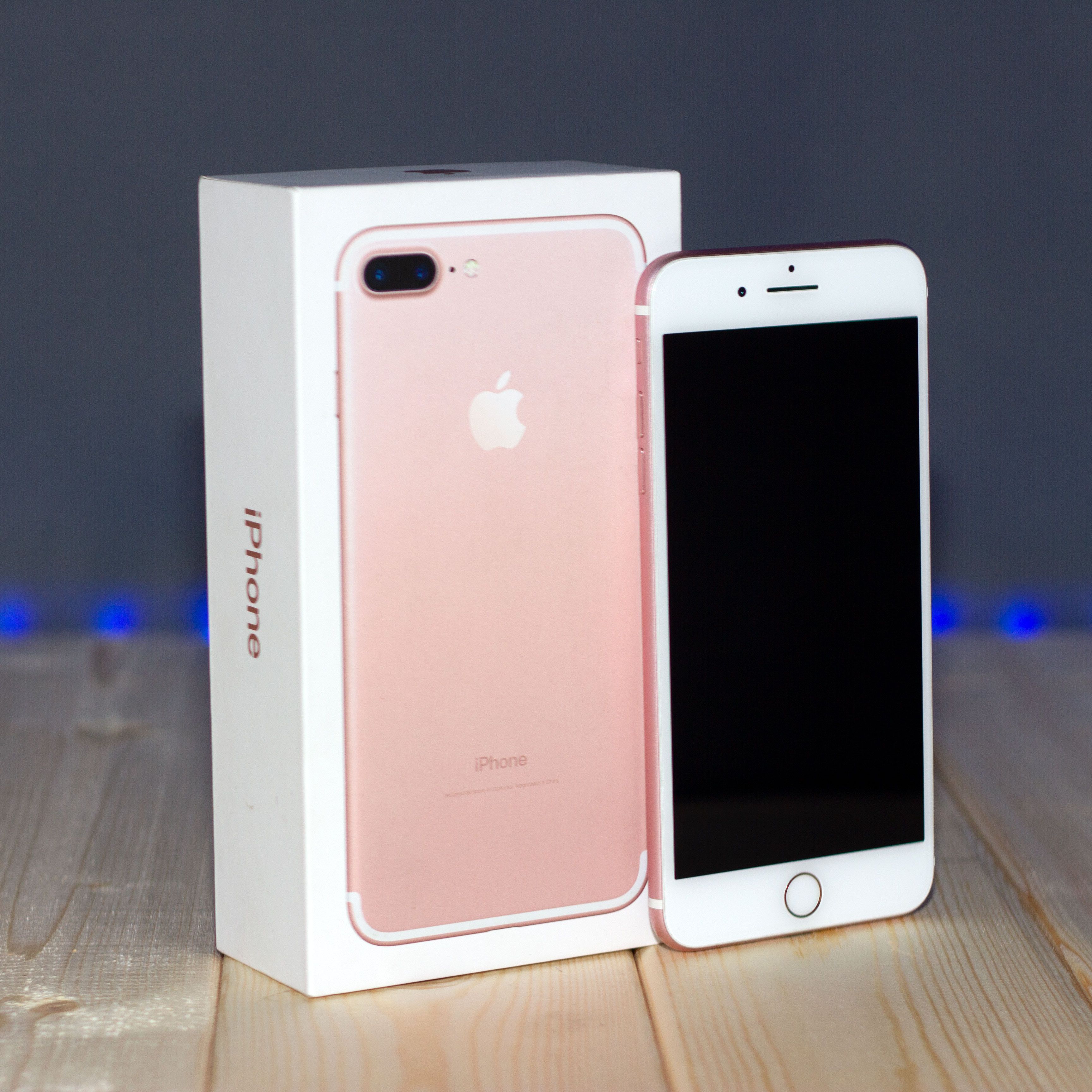 Iphone gold rose 7 on sale plus