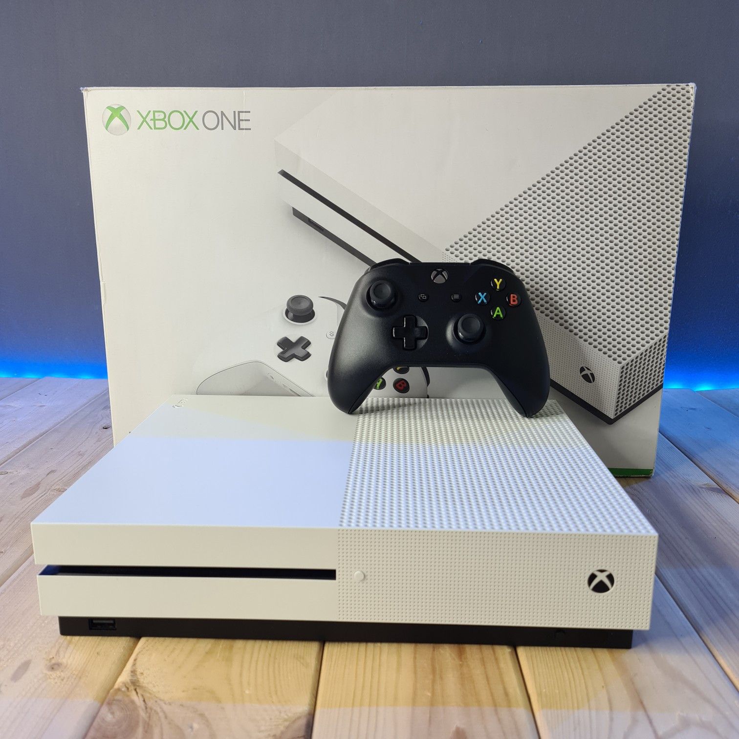 Купить Игровая консоль Xbox One S 500ГБ в интернет магазина Gadget Stock по  отличной цене